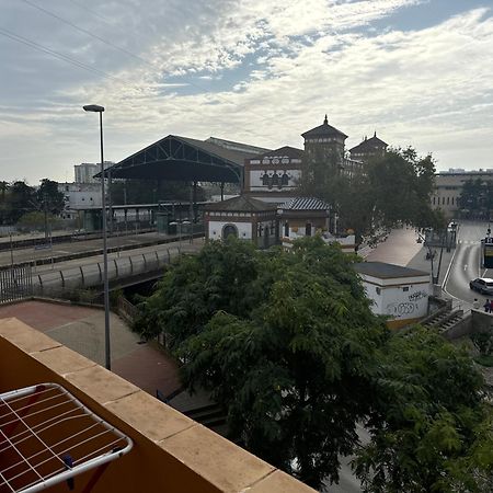 Piso De 3 Dormitorios Con Garaje Jerez de la Frontera Exteriör bild