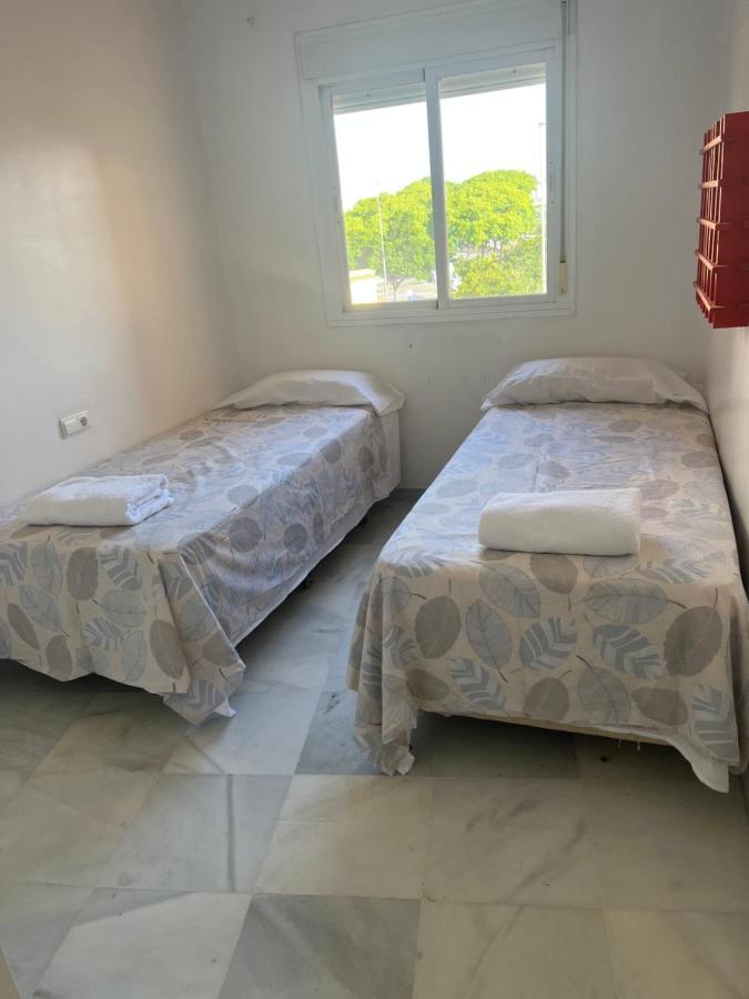 Piso De 3 Dormitorios Con Garaje Jerez de la Frontera Exteriör bild