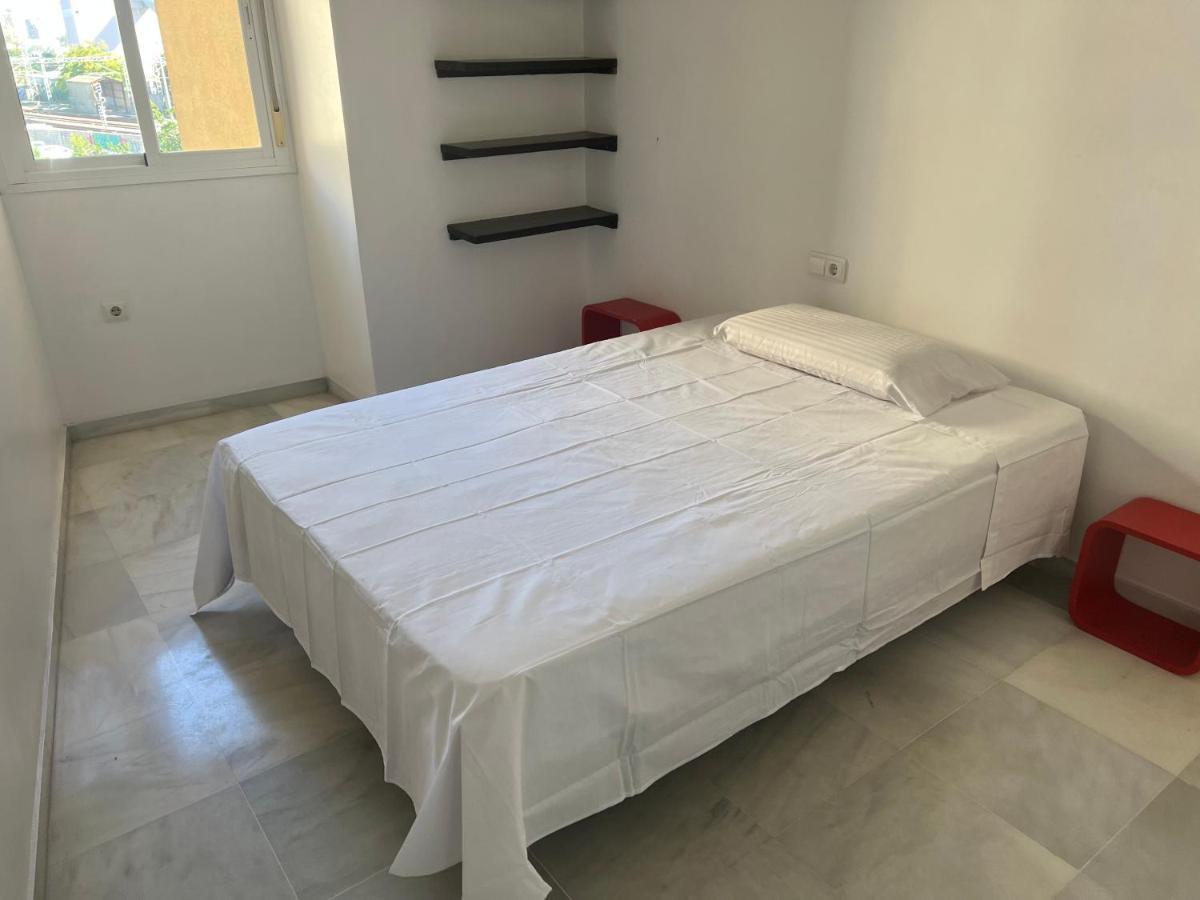 Piso De 3 Dormitorios Con Garaje Jerez de la Frontera Exteriör bild